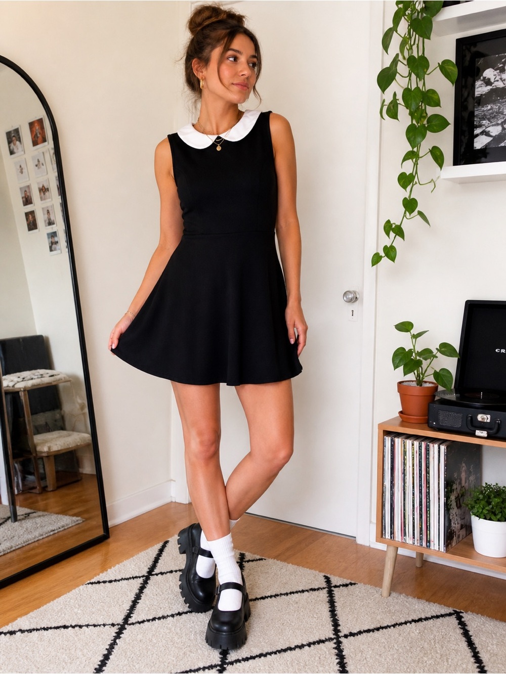 Hot Topic Wednesday Addams Style Black Peter Pan Collar Dress Size L - Picture 2 of 7